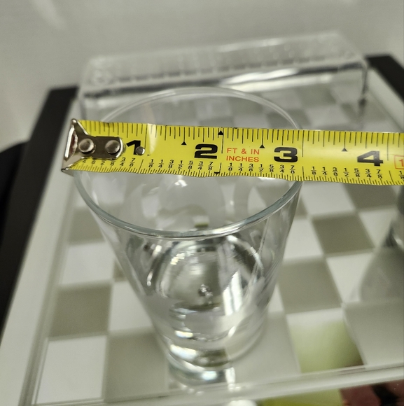 Set of Baileys Etched Tapered Collectors Edition Liqueur/Cocktail Glasses - Picture 3 of 4